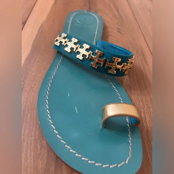 Tory Burch Val Flat Toe Ring Sandal - Suede/Gold Logo 8.5M - Picture 4 of 8